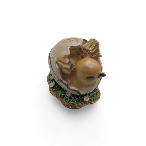 Bejeweled Enameled Hinged Magnetic Trinket Box Baby Chick Hatching from Egg - Picture 11 of 13